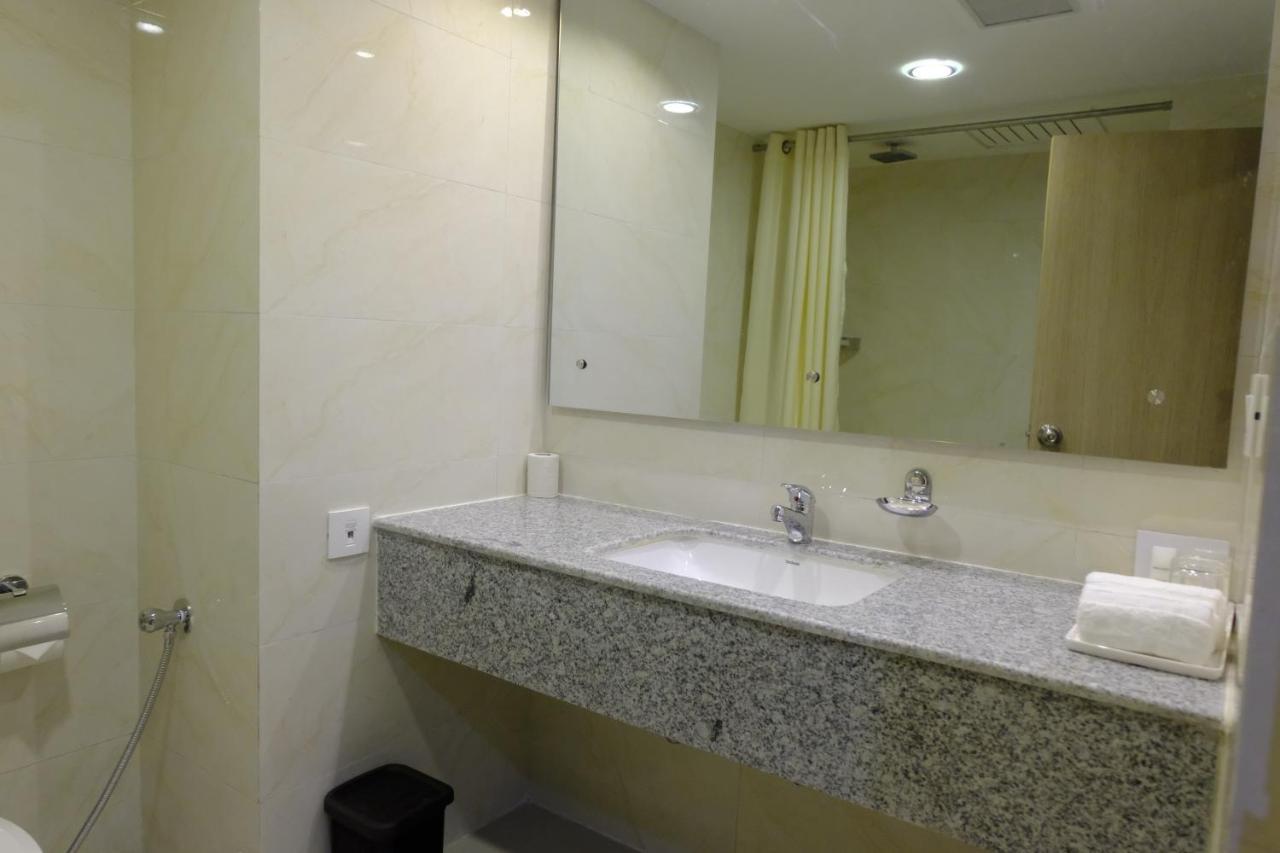 Hotel Nirvana By Luxury International Paklihwa Εξωτερικό φωτογραφία